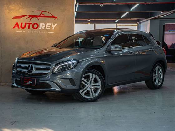 MERCEDES-BENZ GLA 200 1.6 CGI VISION BLACK EDITION 16V TURBO FLEX 4P AUTOMÁTICO MERCEDES-BENZ GLA 200 1.6 CGI VISION BLACK EDITION 16V TURBO FLEX 4P AUTOMÁTICO